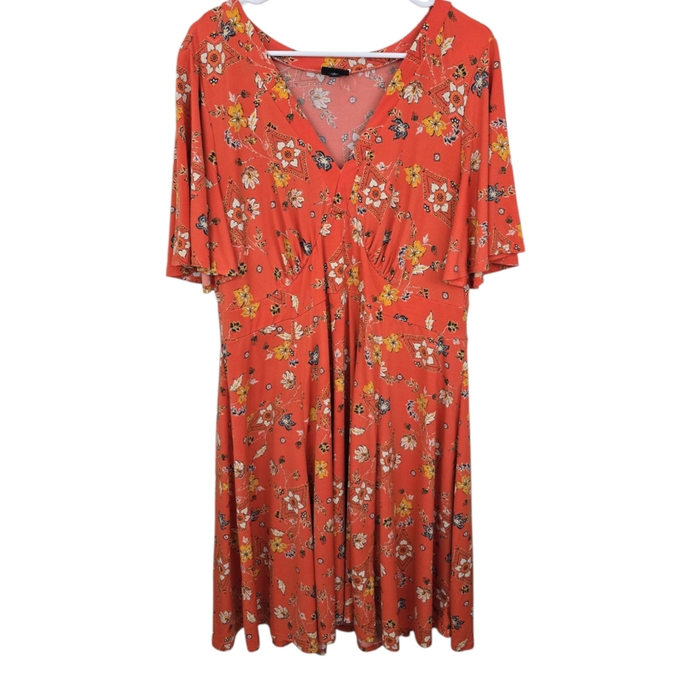 Torrid Orange/Coral Floral V-Neck Dress Size 2 - 2XL Plus